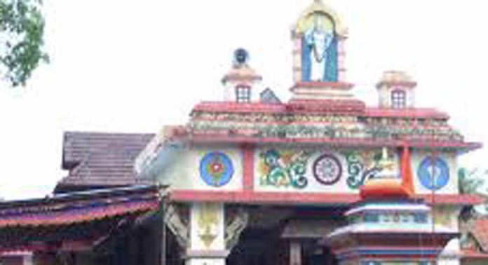 ശ്രീവല്ലഭ ക്ഷേത്രത്തിലെ സ്വർണ്ണധ്വജം നിർമ്മാണം : തേക്കുമരം തൈലാധിവാസം ഇന്ന് ശ്രീവല്ലഭ ക്ഷേത്രത്തിലെ സ്വർണ്ണധ്വജം നിർമ്മാണം : തേക്കുമരം തൈലാധിവാസം ഇന്ന്
