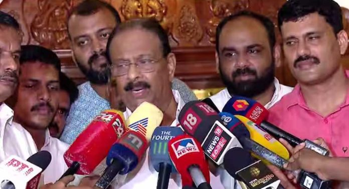 യുഡിഎഫ് തെരഞ്ഞെടുപ്പ് പ്രചാരണ വേദിയിലെത്തി കെപിസിസി മുന് അധ്യക്ഷന് കെ. സുധാകരന് യുഡിഎഫ് തെരഞ്ഞെടുപ്പ് പ്രചാരണ വേദിയിലെത്തി കെപിസിസി മുന് അധ്യക്ഷന് കെ. സുധാകരന്
