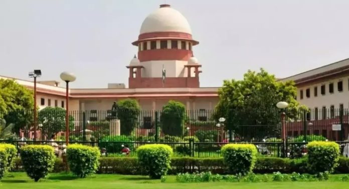 നീറ്റ് പരീക്ഷ വിവാദം : നിലപാട് കടുപ്പിച്ച് സുപ്രീംകോടതി ; കേന്ദ്രത്തിനും നാഷണൽ ടെസ്റ്റിംഗ് ഏജൻസിക്കും നോട്ടീസ് നീറ്റ് പരീക്ഷ വിവാദം : നിലപാട് കടുപ്പിച്ച് സുപ്രീംകോടതി ; കേന്ദ്രത്തിനും നാഷണൽ ടെസ്റ്റിംഗ് ഏജൻസിക്കും നോട്ടീസ്