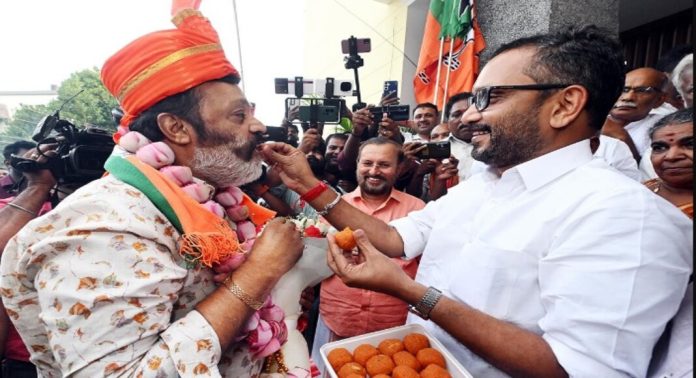 സുരേഷ് ഗോപിക്ക് സഹമന്ത്രിസ്ഥാനം മാത്രം നൽകി ; മിന്നും ജയത്തിൽ അർഹമായ പരിഗണന കിട്ടിയില്ല ; അതൃപ്തിയെന്ന് അടുത്തവൃത്തങ്ങള് സുരേഷ് ഗോപിക്ക് സഹമന്ത്രിസ്ഥാനം മാത്രം നൽകി ; മിന്നും ജയത്തിൽ അർഹമായ പരിഗണന കിട്ടിയില്ല ; അതൃപ്തിയെന്ന് അടുത്തവൃത്തങ്ങള്