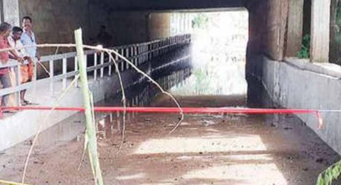 പലവട്ടം പരീക്ഷണങ്ങൾ നടത്തിയിട്ടും ഫലമുണ്ടാകാതെ തിരുവല്ലയിലെ റെയിൽവേ അടിപ്പാതകൾ പലവട്ടം പരീക്ഷണങ്ങൾ നടത്തിയിട്ടും ഫലമുണ്ടാകാതെ തിരുവല്ലയിലെ റെയിൽവേ അടിപ്പാതകൾ