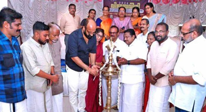 പെരിങ്ങര ഗ്രാമപഞ്ചായത്തിൽ ഉന്നതവിജയം നേടിയവർക്ക് അനുമോദനവും വ്യക്തിത്വവികസന ക്ലാസും നടത്തി പെരിങ്ങര ഗ്രാമപഞ്ചായത്തിൽ ഉന്നതവിജയം നേടിയവർക്ക് അനുമോദനവും വ്യക്തിത്വവികസന ക്ലാസും നടത്തി