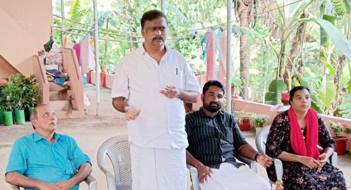 വാർഡ് കമ്മിറ്റി രൂപീകരണവുമായി കോൺഗ്രസ് പഴവങ്ങാടി ടൗൺ മണ്ഡലം കമ്മിറ്റി വാർഡ് കമ്മിറ്റി രൂപീകരണവുമായി കോൺഗ്രസ് പഴവങ്ങാടി ടൗൺ മണ്ഡലം കമ്മിറ്റി