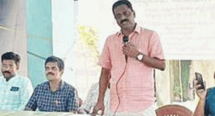 പല്ലനയിൽ പകർച്ചവ്യാധി പ്രതിരോധ ക്യാമ്പ് നടത്തി പല്ലനയിൽ പകർച്ചവ്യാധി പ്രതിരോധ ക്യാമ്പ് നടത്തി