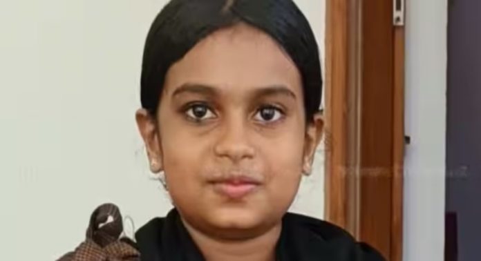 സംസ്ഥാനത്ത് വീണ്ടും പനി മരണം : കോഴിക്കോട് ചികിത്സയിൽ കഴിഞ്ഞിരുന്ന പത്ത് വയസുകാരി മരിച്ചു സംസ്ഥാനത്ത് വീണ്ടും പനി മരണം : കോഴിക്കോട് ചികിത്സയിൽ കഴിഞ്ഞിരുന്ന പത്ത് വയസുകാരി മരിച്ചു