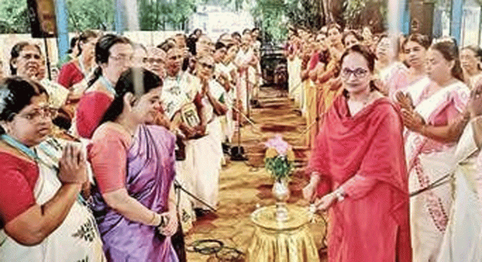 തിരുവമ്പാടി ശ്രീകൃഷ്ണസ്വാമീക്ഷേത്രത്തിൽ നാരായണീയസത്രം ഇന്ന് തുടങ്ങും തിരുവമ്പാടി ശ്രീകൃഷ്ണസ്വാമീക്ഷേത്രത്തിൽ നാരായണീയസത്രം ഇന്ന് തുടങ്ങും