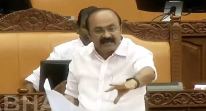 വിഴിഞ്ഞത്ത് മദര്ഷിപ്പിന് സ്വീകരണം : പ്രതിപക്ഷ നേതാവിന് ക്ഷണമില്ല ; പരിശോധിക്കുമെന്ന് മന്ത്രി സജി ചെറിയാൻ വിഴിഞ്ഞത്ത് മദര്ഷിപ്പിന് സ്വീകരണം : പ്രതിപക്ഷ നേതാവിന് ക്ഷണമില്ല ; പരിശോധിക്കുമെന്ന് മന്ത്രി സജി ചെറിയാൻ
