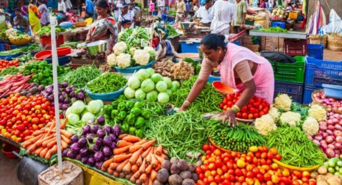 സംസ്ഥാനത്ത് പച്ചക്കറിക്ക് പൊള്ളുന്ന വില സംസ്ഥാനത്ത് പച്ചക്കറിക്ക് പൊള്ളുന്ന വില