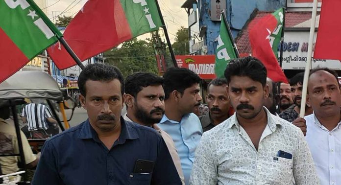 ഉത്തരേന്ത്യയിലെ ആൾക്കൂട്ട കൊലകൾ : എസ്ഡിപിഐ പ്രതിഷേധിച്ചു ഉത്തരേന്ത്യയിലെ ആൾക്കൂട്ട കൊലകൾ : എസ്ഡിപിഐ പ്രതിഷേധിച്ചു