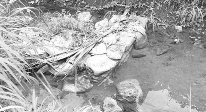 കക്കൂസ് മാലിന്യം കനാലില് ; കുടിവെള്ളം മുട്ടി ദേശവാസികള് കക്കൂസ് മാലിന്യം കനാലില് ; കുടിവെള്ളം മുട്ടി ദേശവാസികള്
