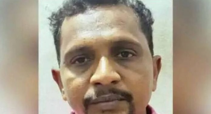 മലപ്പുറത്ത് 18 കാരിയെ മദ്യം നൽകി പീഡിപ്പിച്ചു ; 44കാരൻ അറസ്റ്റിൽ മലപ്പുറത്ത് 18 കാരിയെ മദ്യം നൽകി പീഡിപ്പിച്ചു ; 44കാരൻ അറസ്റ്റിൽ