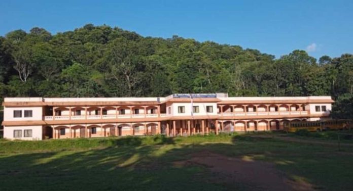 കിഴക്കുപുറം എസ്എൻഡിപി യോഗം ആർട്സ് ആൻഡ് സയൻസ് കോളേജിൽ സീറ്റ് ഒഴിവുകൾ കിഴക്കുപുറം എസ്എൻഡിപി യോഗം ആർട്സ് ആൻഡ് സയൻസ് കോളേജിൽ സീറ്റ് ഒഴിവുകൾ