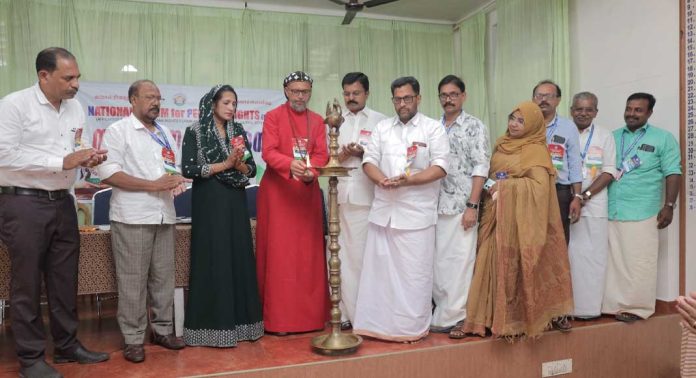 മനുഷ്യന് മാത്രം വില കുറയുന്ന കാലഘട്ടത്തിൽ മനുഷ്യാവകാശ പ്രവർത്തനങ്ങളുടെ പ്രസക്തി വലുത് : ഡോ. ഗീവർഗീസ് മാർ കൂറിലോസ് മനുഷ്യന് മാത്രം വില കുറയുന്ന കാലഘട്ടത്തിൽ മനുഷ്യാവകാശ പ്രവർത്തനങ്ങളുടെ പ്രസക്തി വലുത് : ഡോ. ഗീവർഗീസ് മാർ കൂറിലോസ്