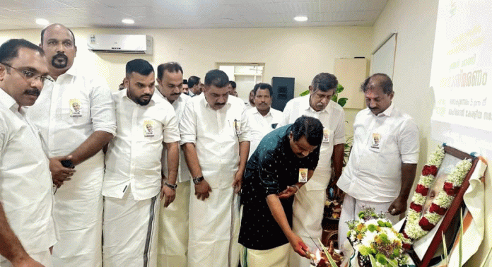 ഉമ്മൻചാണ്ടിയെ അനുസ്മരിച്ച് ബഹ്റൈൻ ഒഐസിസി ഉമ്മൻചാണ്ടിയെ അനുസ്മരിച്ച് ബഹ്റൈൻ ഒഐസിസി