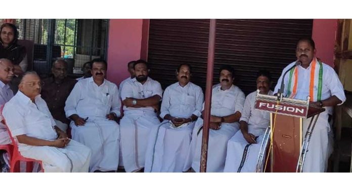 ഇളമണ്ണൂർ -പാടം റോഡിന്റെ ശോചനീയാവസ്ഥ എം.എൽ.എയുടെ കെടുകാര്യസ്ഥത മൂലം ; പ്രൊഫ.സതീഷ് കൊച്ചുപറമ്പിൽ ഇളമണ്ണൂർ -പാടം റോഡിന്റെ ശോചനീയാവസ്ഥ എം.എൽ.എയുടെ കെടുകാര്യസ്ഥത മൂലം ; പ്രൊഫ.സതീഷ് കൊച്ചുപറമ്പിൽ