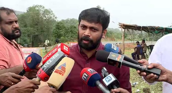 മൂന്നാം തവണ കയർ പൊട്ടി ഈശ്വർ മൽപെ ഒഴുകിപോയെന്ന് എം വിജിൻ എംഎൽഎ മൂന്നാം തവണ കയർ പൊട്ടി ഈശ്വർ മൽപെ ഒഴുകിപോയെന്ന് എം വിജിൻ എംഎൽഎ