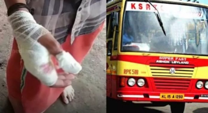 വാഹനം മാറ്റാൻ ഹോൺ മുഴക്കി : കെ.എസ്.ആർ.ടി.സി ഡ്രൈവറെ കാർ ഡ്രൈവർ മർദിച്ചു വാഹനം മാറ്റാൻ ഹോൺ മുഴക്കി : കെ.എസ്.ആർ.ടി.സി ഡ്രൈവറെ കാർ ഡ്രൈവർ മർദിച്ചു