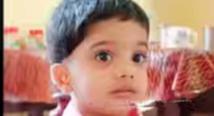 രണ്ടു വയസുകാരി കിണറ്റിൽ വീണ് മരിച്ചു രണ്ടു വയസുകാരി കിണറ്റിൽ വീണ് മരിച്ചു