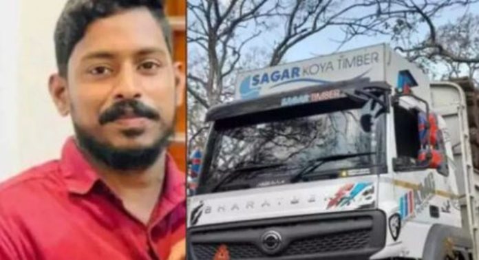 അർജുനെ കണ്ടെത്താനുള്ള ശ്രമങ്ങൾ തുടരുന്നു ; ഡീപ് മെറ്റൽ ഡിറ്റക്ടർ ഇന്ന് ഉച്ചയോടെ ഷിരൂരിലെത്തിക്കും അർജുനെ കണ്ടെത്താനുള്ള ശ്രമങ്ങൾ തുടരുന്നു ; ഡീപ് മെറ്റൽ ഡിറ്റക്ടർ ഇന്ന് ഉച്ചയോടെ ഷിരൂരിലെത്തിക്കും