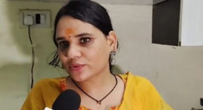 ബിഹാറിൽ ആദ്യ ട്രാൻസ്വുമൺ സബ് ഇൻസ്പെക്ടറായി ചരിത്രം കുറിച്ച് മാൻവി മധു കശ്യപ് ബിഹാറിൽ ആദ്യ ട്രാൻസ്വുമൺ സബ് ഇൻസ്പെക്ടറായി ചരിത്രം കുറിച്ച് മാൻവി മധു കശ്യപ്