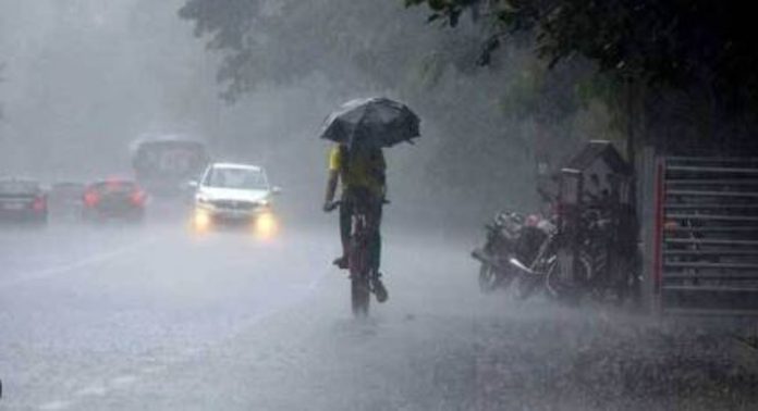 സംസ്ഥാനത്ത് ഇന്ന് ശക്തമായ മഴയ്ക്ക് സാധ്യത ; ജാഗ്രത മുന്നറിയിപ്പ് നൽകി അധികൃതർ സംസ്ഥാനത്ത് ഇന്ന് ശക്തമായ മഴയ്ക്ക് സാധ്യത ; ജാഗ്രത മുന്നറിയിപ്പ് നൽകി അധികൃതർ