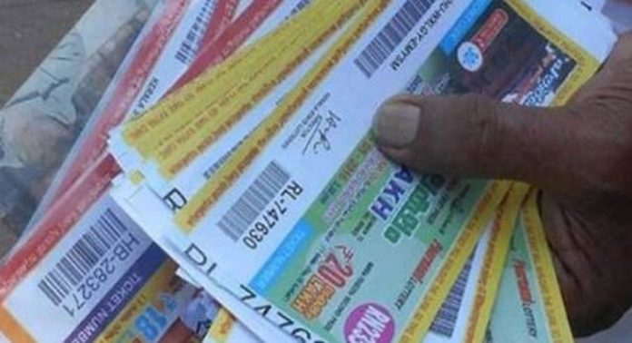 ലോട്ടറി ടിക്കറ്റുകളുടെ വില കൂട്ടേണ്ടതില്ല ; തീരുമാനവുമായി സര്ക്കാര് ലോട്ടറി ടിക്കറ്റുകളുടെ വില കൂട്ടേണ്ടതില്ല ; തീരുമാനവുമായി സര്ക്കാര്