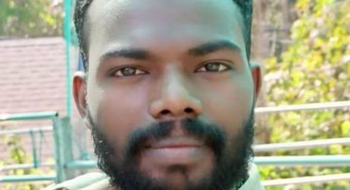 അട്ടപ്പാടിയിൽ പോലീസുകാരൻ ഉൾപ്പെടെ രണ്ടുപേർ ഒഴുക്കിൽപ്പെട്ട് മരിച്ചതായി റിപ്പോർട്ടുകൾ അട്ടപ്പാടിയിൽ പോലീസുകാരൻ ഉൾപ്പെടെ രണ്ടുപേർ ഒഴുക്കിൽപ്പെട്ട് മരിച്ചതായി റിപ്പോർട്ടുകൾ
