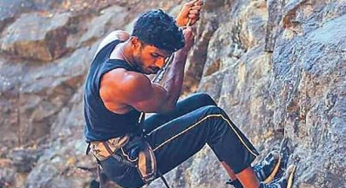 അർജുനെ കണ്ടെത്തണം ; രഞ്ജിത്ത് ഇസ്രയേൽ ഷിരൂറിലെത്തി, രക്ഷാപ്രവർത്തനത്തിൽ പങ്കാളിയാകും അർജുനെ കണ്ടെത്തണം ; രഞ്ജിത്ത് ഇസ്രയേൽ ഷിരൂറിലെത്തി, രക്ഷാപ്രവർത്തനത്തിൽ പങ്കാളിയാകും