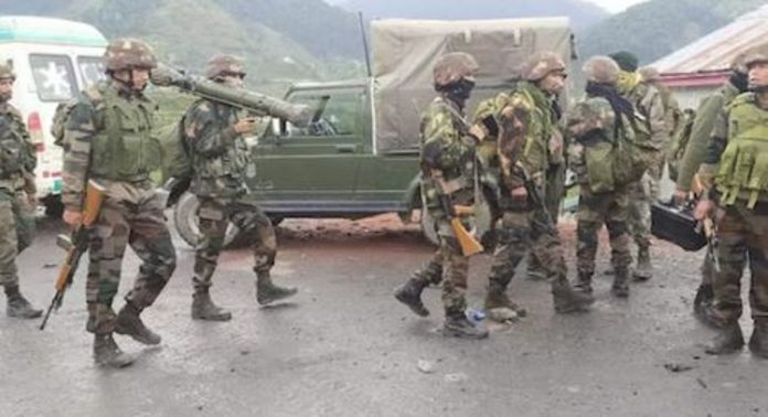 കത്വ ഭീകരാക്രമണം ; ശക്തമായ തിരിച്ചടി നൽകാൻ ഒരുങ്ങി ഇന്ത്യ കത്വ ഭീകരാക്രമണം ; ശക്തമായ തിരിച്ചടി നൽകാൻ ഒരുങ്ങി ഇന്ത്യ