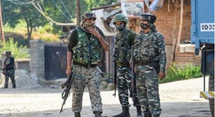 കാഷ്മീരിലെ കുൽഗാമിൽ ഏറ്റുമുട്ടൽ തുടരുന്നു ; എട്ടു ഭീകരരെ വധിച്ചതായി റിപ്പോർട്ടുകൾ കാഷ്മീരിലെ കുൽഗാമിൽ ഏറ്റുമുട്ടൽ തുടരുന്നു ; എട്ടു ഭീകരരെ വധിച്ചതായി റിപ്പോർട്ടുകൾ