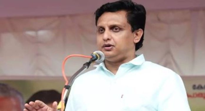 കോഴിക്കോട് പാര്ട്ടി ഓഫീസ് കേന്ദ്രീകരിച്ച് പ്രവര്ത്തിക്കുന്ന കോക്കസിനെ കുറിച്ച് അന്വേഷണം വേണം ; ആവശ്യവുമായി മന്ത്രി പിഎ മുഹമ്മദ് റിയാസ് കോഴിക്കോട് പാര്ട്ടി ഓഫീസ് കേന്ദ്രീകരിച്ച് പ്രവര്ത്തിക്കുന്ന കോക്കസിനെ കുറിച്ച് അന്വേഷണം വേണം ; ആവശ്യവുമായി മന്ത്രി പിഎ മുഹമ്മദ് റിയാസ്