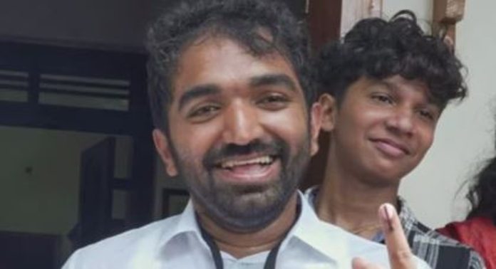 വിഴിഞ്ഞം തുറമുഖ ചടങ്ങിൽ പ്രതിപക്ഷ നേതാവിനെ ക്ഷണിക്കാത്തത് പേടികൊണ്ട് ; തുറന്നടിച്ച് ചാണ്ടി ഉമ്മൻ വിഴിഞ്ഞം തുറമുഖ ചടങ്ങിൽ പ്രതിപക്ഷ നേതാവിനെ ക്ഷണിക്കാത്തത് പേടികൊണ്ട് ; തുറന്നടിച്ച് ചാണ്ടി ഉമ്മൻ