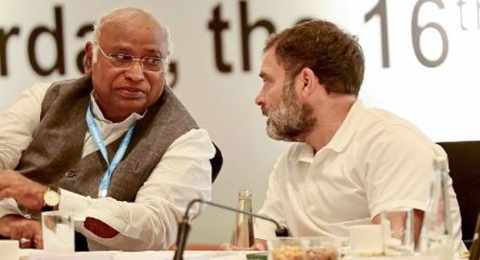 വീണ്ടും ജാതിസംവരണ രാഷ്ട്രീയം ഉയർത്താൻ ഒരുങ്ങി കോൺഗ്രസ് വീണ്ടും ജാതിസംവരണ രാഷ്ട്രീയം ഉയർത്താൻ ഒരുങ്ങി കോൺഗ്രസ്
