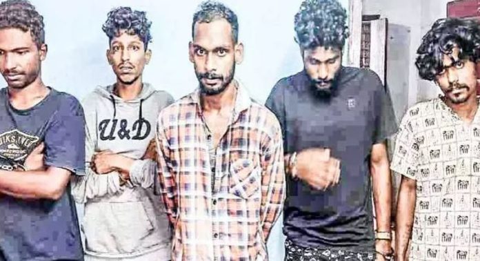എം.ഡി.എം.എയുമായി അഞ്ചുപേർ പിടിയിൽ എം.ഡി.എം.എയുമായി അഞ്ചുപേർ പിടിയിൽ
