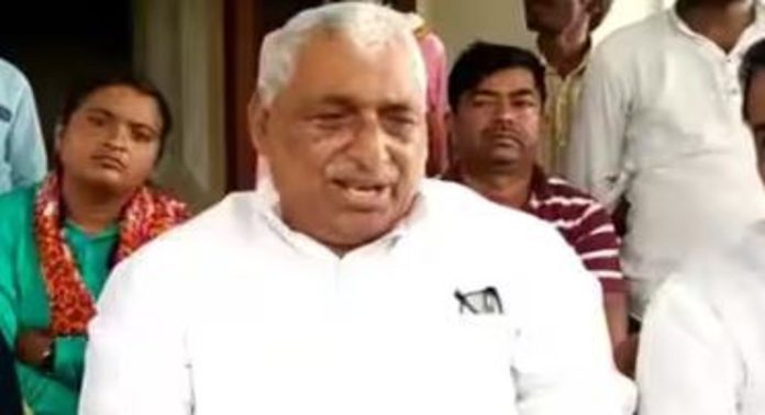 ഉത്തർപ്രദേശിലെ പ്രതിപക്ഷ നേതാവായി മാതാ പ്രസാദ് പാണ്ഡെയെ തെരഞ്ഞെടുത്തു ഉത്തർപ്രദേശിലെ പ്രതിപക്ഷ നേതാവായി മാതാ പ്രസാദ് പാണ്ഡെയെ തെരഞ്ഞെടുത്തു