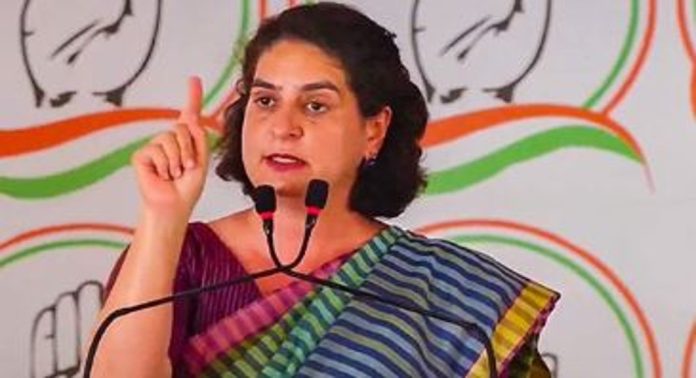 രാഷ്ട്രപതി ഭവനിലെ പേര് മാറ്റത്തെ പരിഹസിച്ച് പ്രിയങ്ക ഗാന്ധി രാഷ്ട്രപതി ഭവനിലെ പേര് മാറ്റത്തെ പരിഹസിച്ച് പ്രിയങ്ക ഗാന്ധി
