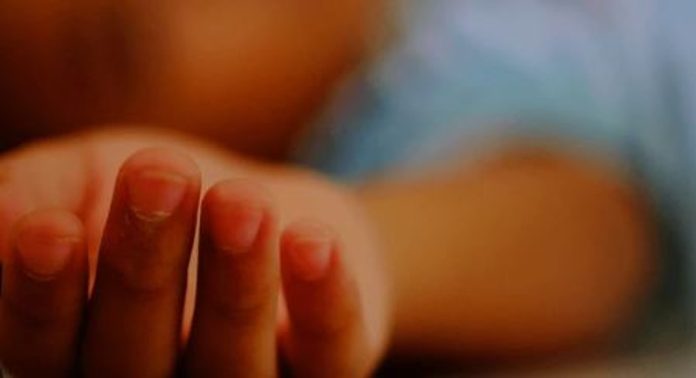 ഹരിയാനയിൽ വീടിന്റെ ബാൽക്കണി തകർന്ന് വീണ് മൂന്ന് കുട്ടികൾ മരിച്ചു ഹരിയാനയിൽ വീടിന്റെ ബാൽക്കണി തകർന്ന് വീണ് മൂന്ന് കുട്ടികൾ മരിച്ചു