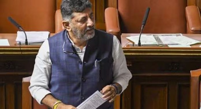 കര്ണാടകയില് സ്വകാര്യ മേഖലയില് തദ്ദേശീയര്ക്ക് 100%വരെ ജോലി സംവരണം ; ബില്ലിന് അംഗീകാരം കര്ണാടകയില് സ്വകാര്യ മേഖലയില് തദ്ദേശീയര്ക്ക് 100%വരെ ജോലി സംവരണം ; ബില്ലിന് അംഗീകാരം