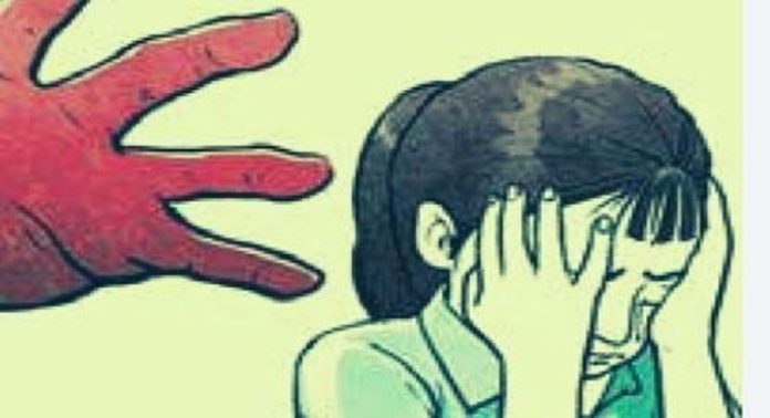 സ്കൂൾ വിദ്യാർഥിനികളെ പീഡിപ്പിച്ചു ; ബസ് കണ്ടക്ടർ പിടിയിൽ സ്കൂൾ വിദ്യാർഥിനികളെ പീഡിപ്പിച്ചു ; ബസ് കണ്ടക്ടർ പിടിയിൽ