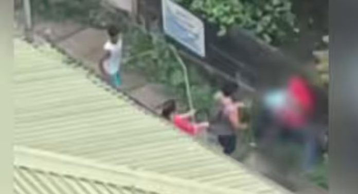 കൊച്ചിയിൽ വളർത്തുനായയുമായി നടക്കാനിറങ്ങിയ പശ്ചിമ ബംഗാൾ സ്വദേശിക്ക് ക്രൂരമർദ്ദനം ; ഒരാൾ പിടിയിൽ കൊച്ചിയിൽ വളർത്തുനായയുമായി നടക്കാനിറങ്ങിയ പശ്ചിമ ബംഗാൾ സ്വദേശിക്ക് ക്രൂരമർദ്ദനം ; ഒരാൾ പിടിയിൽ