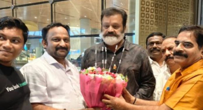 കേന്ദ്രമന്ത്രി സുരേഷ് ഗോപിക്ക് മുംബൈയിൽ സ്വീകരണം നൽകി കേന്ദ്രമന്ത്രി സുരേഷ് ഗോപിക്ക് മുംബൈയിൽ സ്വീകരണം നൽകി