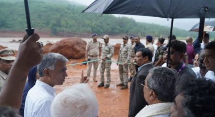 അർജുനെ കണ്ടെത്താനുള്ള ശ്രമങ്ങൾ തുടരുന്നു ; മുഖ്യമന്ത്രിമാർ പ്ലാൻ ബി തയ്യാറാക്കണം അർജുനെ കണ്ടെത്താനുള്ള ശ്രമങ്ങൾ തുടരുന്നു ; മുഖ്യമന്ത്രിമാർ പ്ലാൻ ബി തയ്യാറാക്കണം