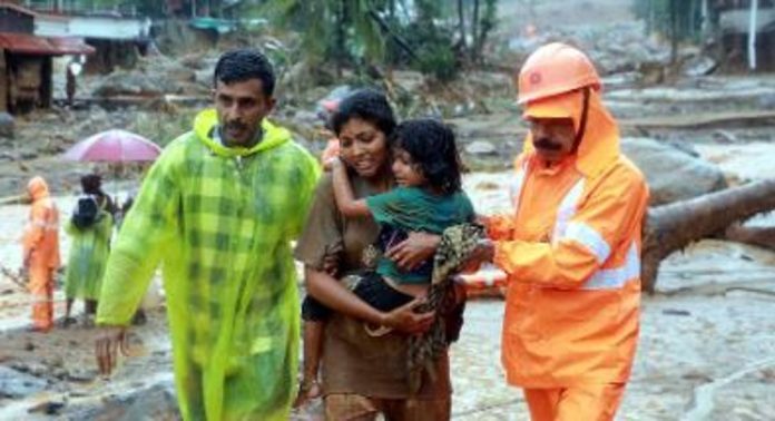 വയനാടിനെ തകര്ത്തെറിഞ്ഞ് ഉരുള്പൊട്ടൽ ; ഞെട്ടല് ഇതുവരെ വിട്ടുമാറാതെ പ്രദേശവാസികള് വയനാടിനെ തകര്ത്തെറിഞ്ഞ് ഉരുള്പൊട്ടൽ ; ഞെട്ടല് ഇതുവരെ വിട്ടുമാറാതെ പ്രദേശവാസികള്