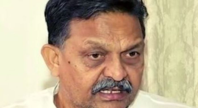 ബിജെപി എം.എൽ.എയെ കൊലപ്പെടുത്തിയ കേസ് ; അഫ്സൽ അൻസാരിയുടെ ശിക്ഷ ഹൈക്കോടതി റദ്ദാക്കി ബിജെപി എം.എൽ.എയെ കൊലപ്പെടുത്തിയ കേസ് ; അഫ്സൽ അൻസാരിയുടെ ശിക്ഷ ഹൈക്കോടതി റദ്ദാക്കി