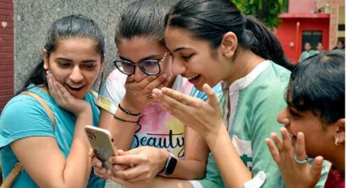 വിദ്യാർഥികൾക്ക് ആശ്വാസം… ; നീറ്റ് യുജി പരീക്ഷയുടെ മാര്ക്ക് ലിസ്റ്റ് പ്രസിദ്ധീകരിച്ചു വിദ്യാർഥികൾക്ക് ആശ്വാസം… ; നീറ്റ് യുജി പരീക്ഷയുടെ മാര്ക്ക് ലിസ്റ്റ് പ്രസിദ്ധീകരിച്ചു