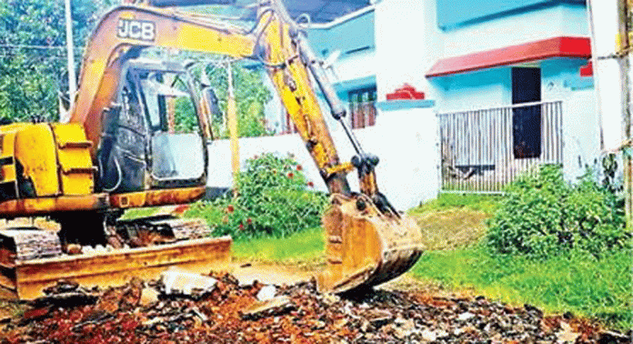 മാവിളപ്പടി-മായയക്ഷിക്കാവ് റോഡിന്റെ രണ്ടാംഘട്ട നിർമാണപ്രവർത്തനങ്ങൾ തുടങ്ങി മാവിളപ്പടി-മായയക്ഷിക്കാവ് റോഡിന്റെ രണ്ടാംഘട്ട നിർമാണപ്രവർത്തനങ്ങൾ തുടങ്ങി