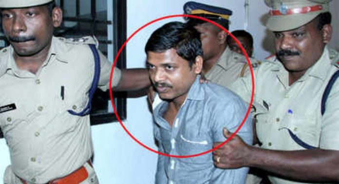 ‘മകള്ക്ക് നീതി കിട്ടണം ; അമിറുള് ഇസ്ലാമിന് വധശിക്ഷ തന്നെ നല്കണം’ ; പെരുമ്പാവൂരിലെ നിയമ വിദ്യാര്ത്ഥിയുടെ അമ്മ ‘മകള്ക്ക് നീതി കിട്ടണം ; അമിറുള് ഇസ്ലാമിന് വധശിക്ഷ തന്നെ നല്കണം’ ; പെരുമ്പാവൂരിലെ നിയമ വിദ്യാര്ത്ഥിയുടെ അമ്മ