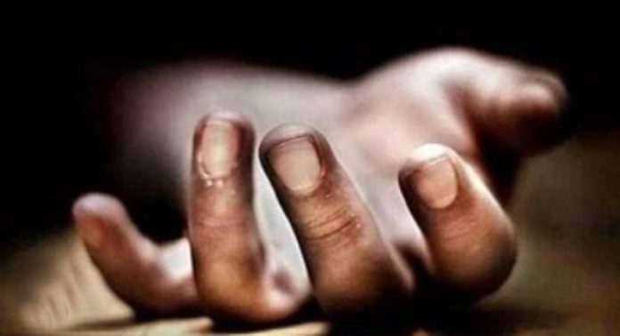 കൊക്കാത്തോട്ടില് കാണാതായ വിഷ്ണു (32)വിനെ തൂങ്ങിമരിച്ച നിലയിൽ കണ്ടെത്തി കൊക്കാത്തോട്ടില് കാണാതായ വിഷ്ണു (32)വിനെ തൂങ്ങിമരിച്ച നിലയിൽ കണ്ടെത്തി