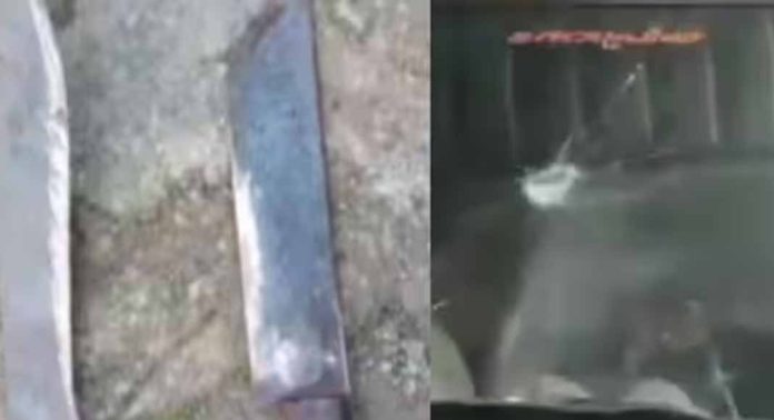 വീടിനുമുന്നിൽ മദ്യപിച്ച് ബഹളം ഉണ്ടാക്കിയ വരെ ചോദ്യം ചെയ്തതിന് സംഘം തിരികെ എത്തി കാർ എറിഞ്ഞ് തകർത്തു വീടിനുമുന്നിൽ മദ്യപിച്ച് ബഹളം ഉണ്ടാക്കിയ വരെ ചോദ്യം ചെയ്തതിന് സംഘം തിരികെ എത്തി കാർ എറിഞ്ഞ് തകർത്തു