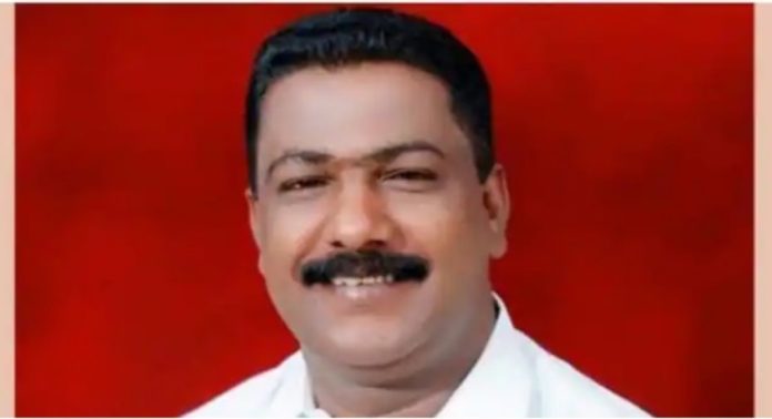 ഒരു ലക്ഷം രൂപ കൈക്കൂലി ; നഗരസഭ അസിസ്റ്റൻറ് എൻജിനീയറുടെ അറസ്റ്റിന് പിന്നാലെ നഗരസഭ ചെയർമാൻ രാജിക്കൊരുങ്ങുന്നു ഒരു ലക്ഷം രൂപ കൈക്കൂലി ; നഗരസഭ അസിസ്റ്റൻറ് എൻജിനീയറുടെ അറസ്റ്റിന് പിന്നാലെ നഗരസഭ ചെയർമാൻ രാജിക്കൊരുങ്ങുന്നു